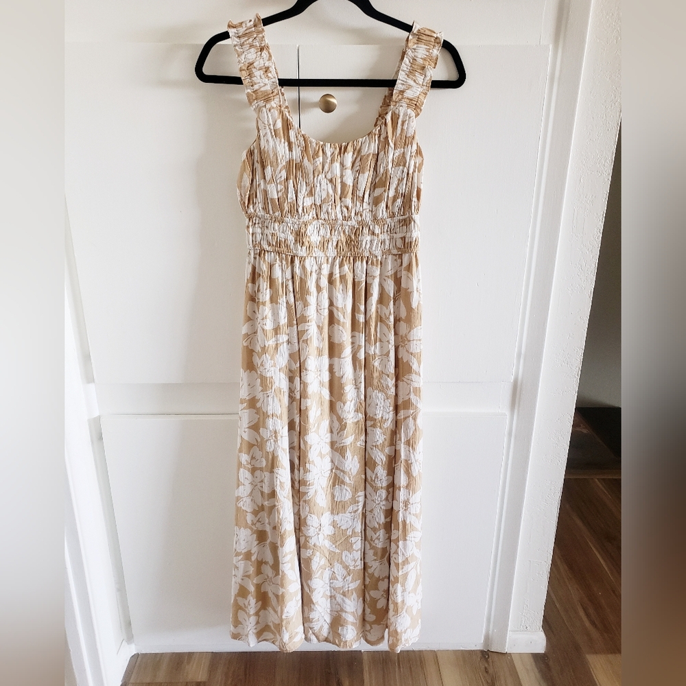 Elegant Cream and Tan Floral Dress